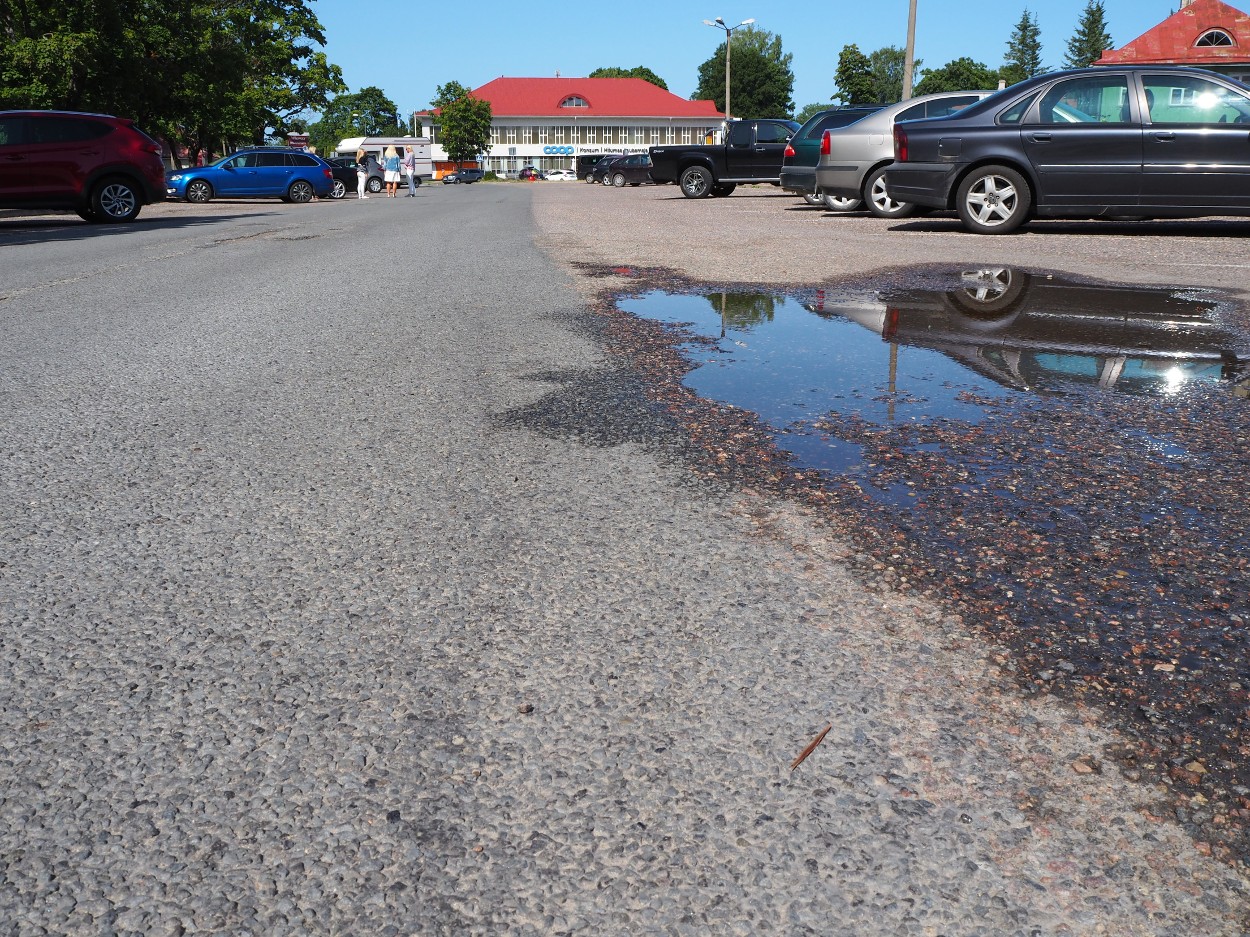 Kärdla keskväljak